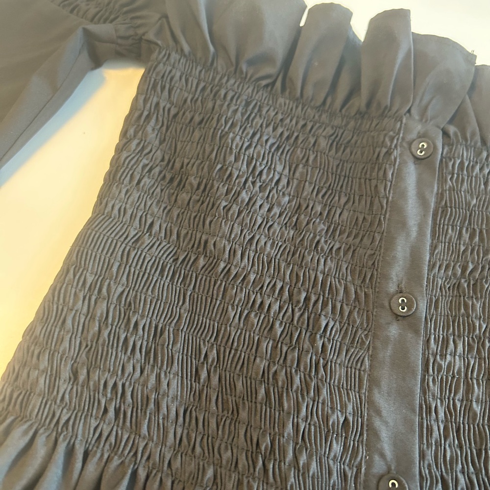 Luxe by Stylekeepers, black, off-shoulder, smocked-bodice, flowing bottom. Sz M - Picture 9 of 12